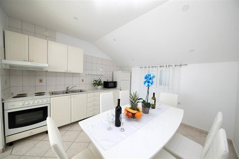 Apartment A3, for 5 persons