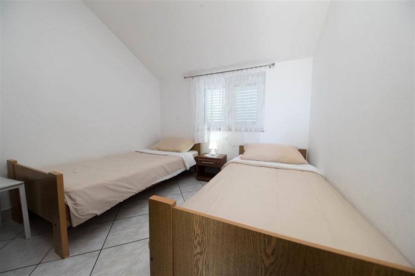 Apartment A4, for 4 persons