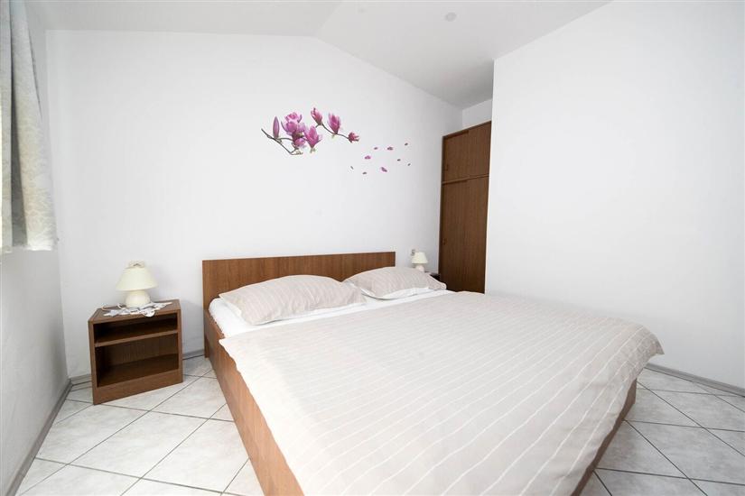 Apartment A4, for 4 persons