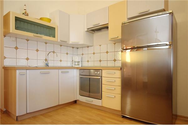 Apartment A12, for 5 persons