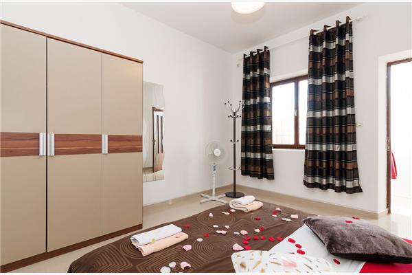Apartment A1, for 5 persons