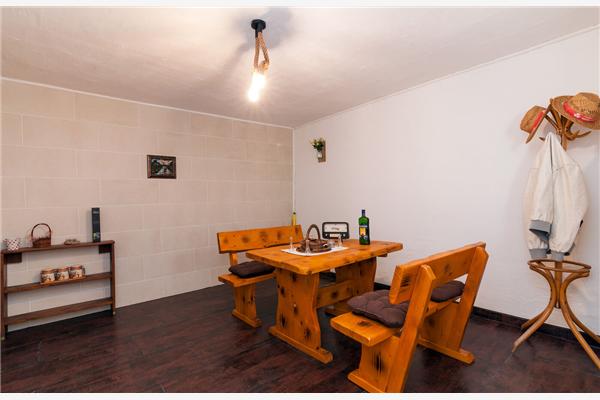 Apartment A1, for 5 persons