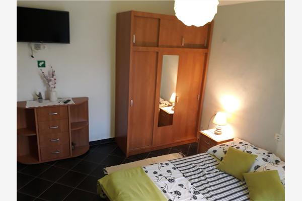 Apartment A4, for 4 persons