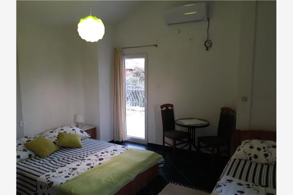 Apartment A4, for 4 persons