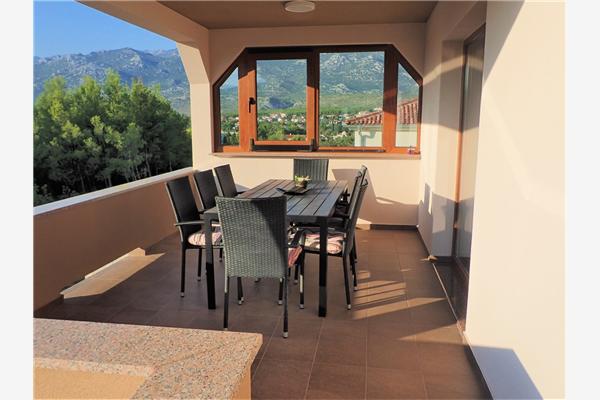 Apartment A1, for 6 persons