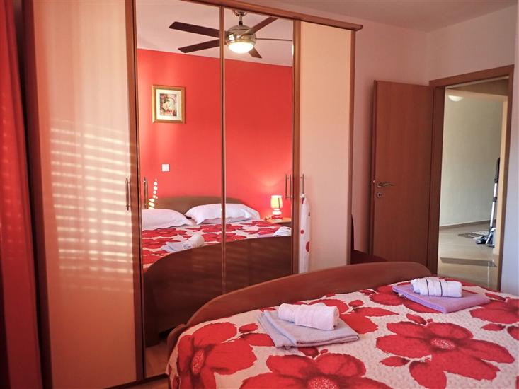 Apartment A1, for 6 persons