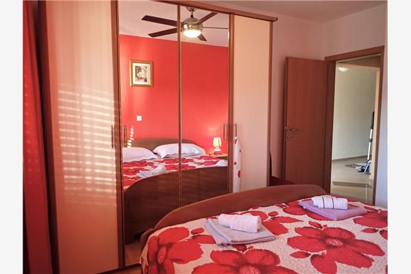 Apartment A1, for 6 persons