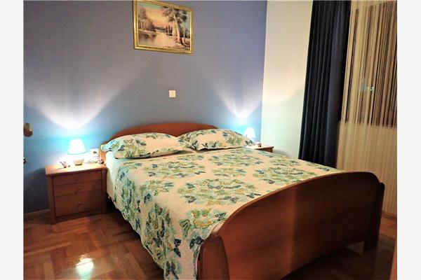 Apartment A1, for 6 persons