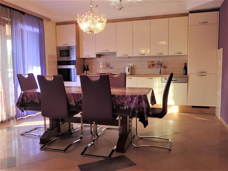 Apartment A1, for 6 persons