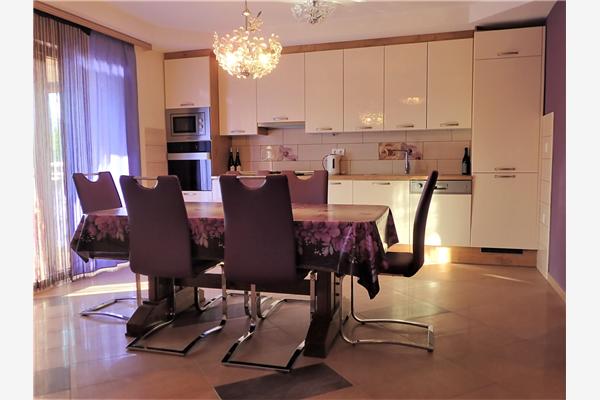 Apartment A1, for 6 persons