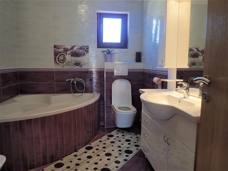 Apartment A1, for 6 persons