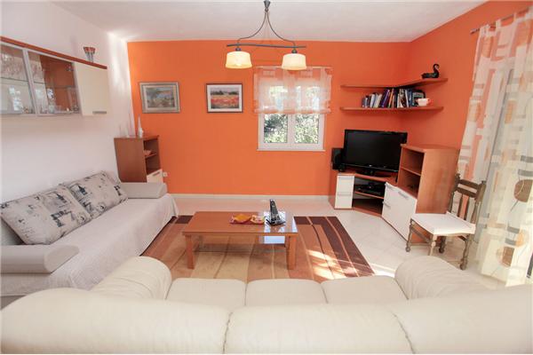 Apartment A1, for 8 persons