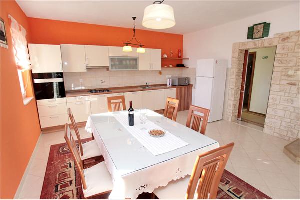 Apartment A1, for 8 persons