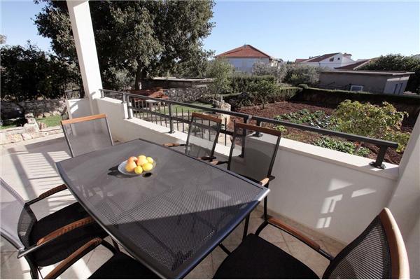 Apartment A1, for 8 persons