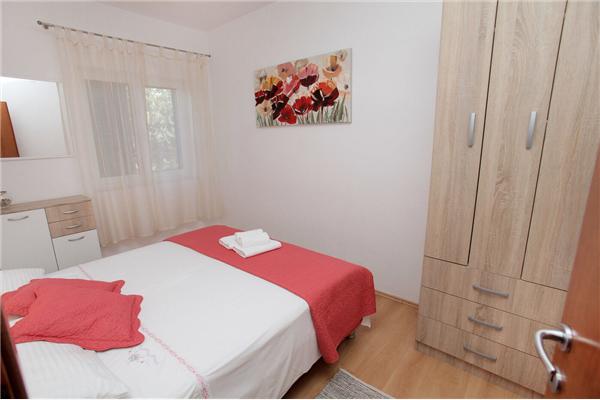 Apartment A1, for 8 persons