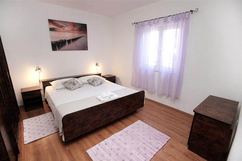 Apartment A1, for 8 persons