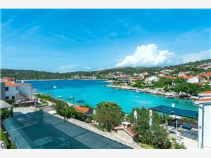 Apartments Babić Kanica, Size 80.00 m2, Airline distance to the sea 20 m, Airline distance to town centre 0 m