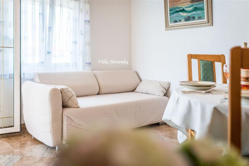Apartment A2, for 5 persons