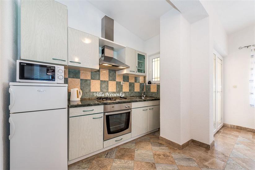 Apartment A2, for 5 persons