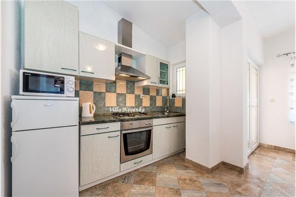 Apartment A2, for 5 persons