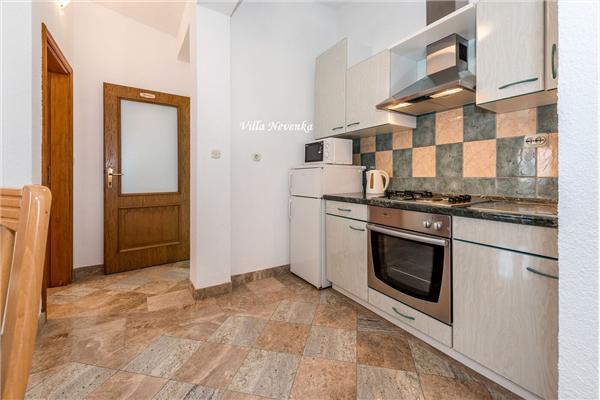 Apartment A2, for 5 persons