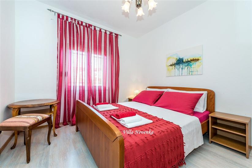 Apartment A3, for 10 persons