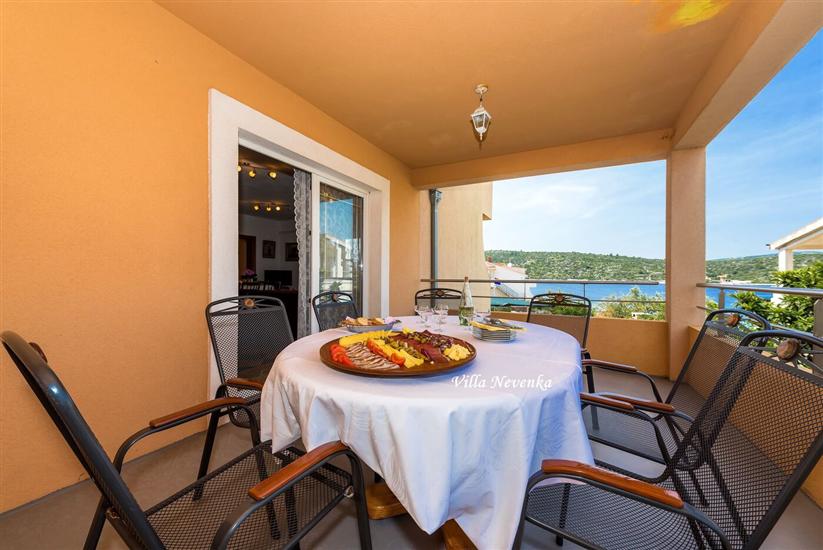 Apartment A3, for 10 persons