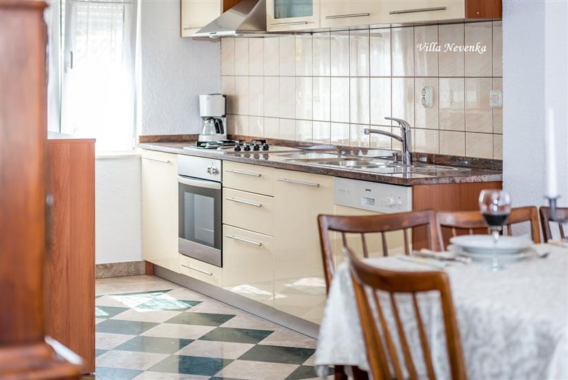 Apartment A3, for 10 persons