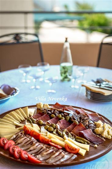 Apartment A3, for 10 persons