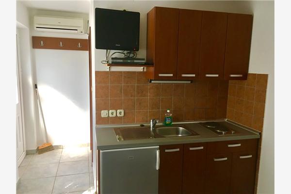 Room S1, for 2 persons