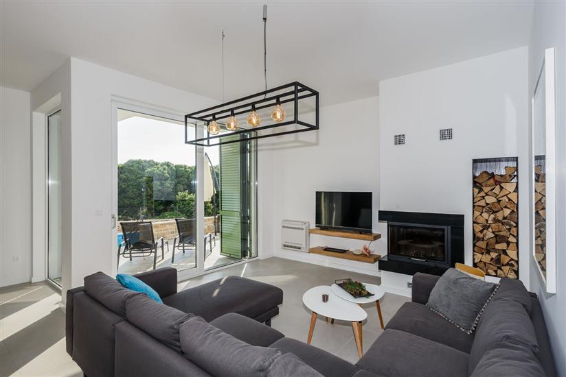 House K1, for 10 persons