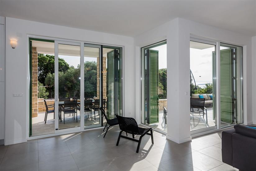 House K1, for 10 persons