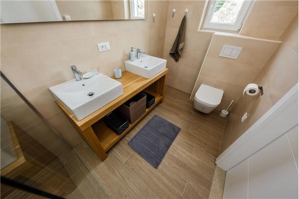 House K1, for 10 persons