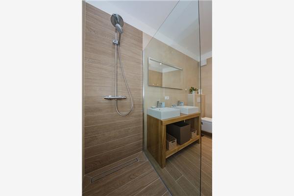 House K1, for 10 persons