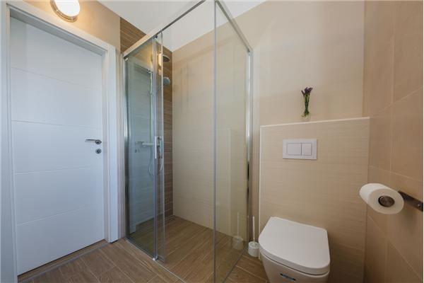 House K1, for 10 persons