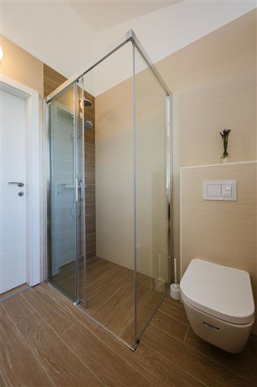 House K1, for 10 persons