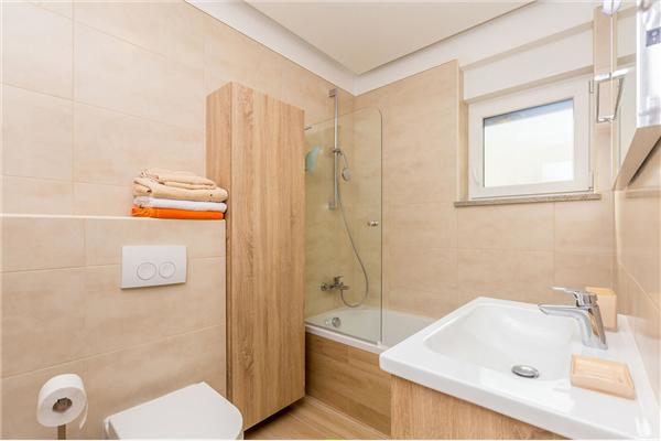 House K1, for 8 persons