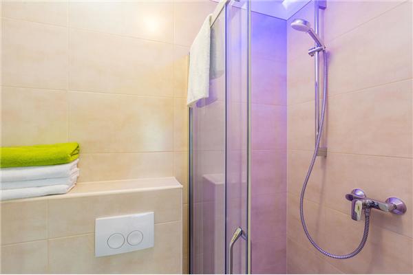 House K1, for 8 persons