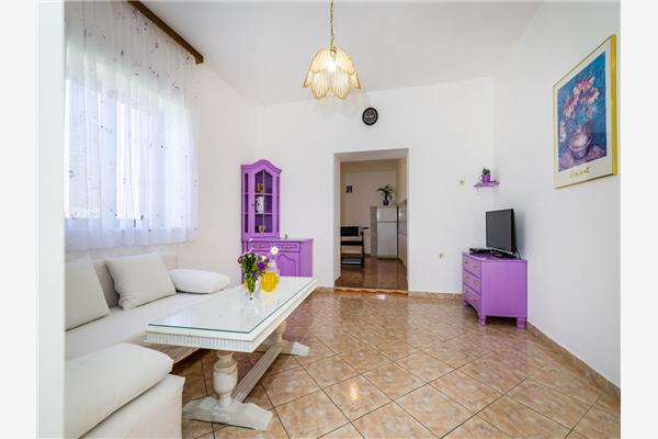 House K1, for 12 persons