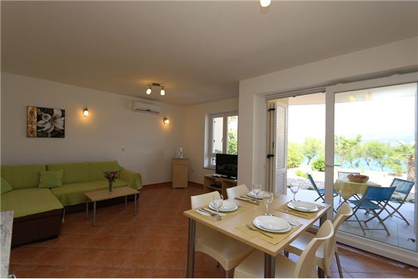 Apartment A2, for 5 persons