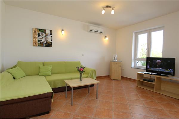 Apartment A2, for 5 persons