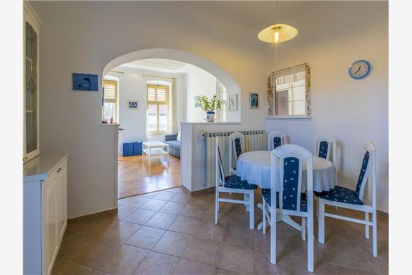 Apartment A1, for 5 persons