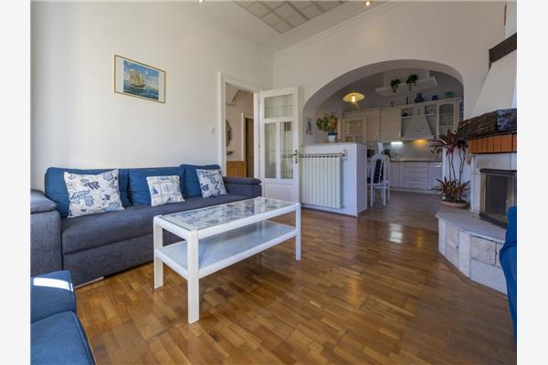 Apartment A1, for 5 persons