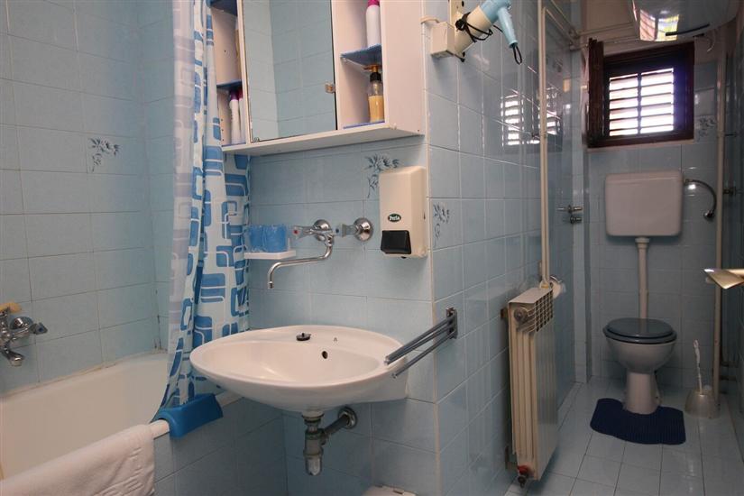 Apartment A3, for 5 persons