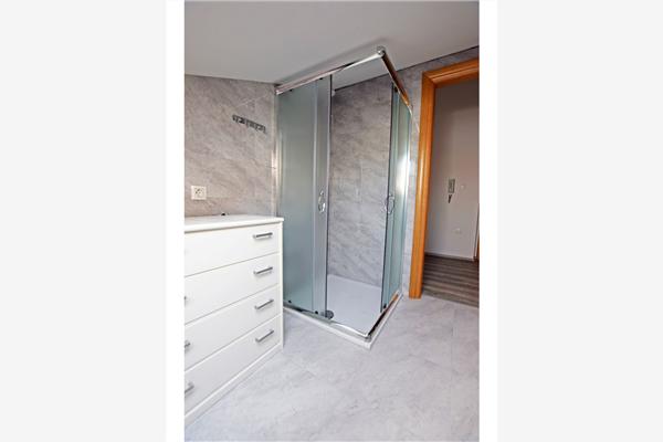 Apartment A2, for 6 persons