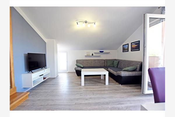 Apartment A2, for 6 persons