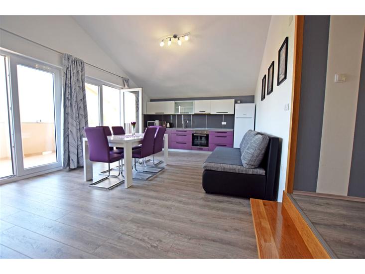 Apartment A2, for 6 persons