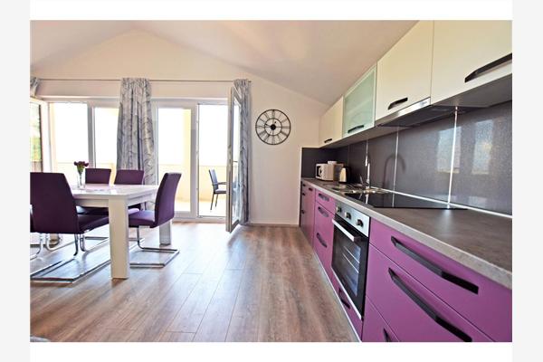 Apartment A2, for 6 persons