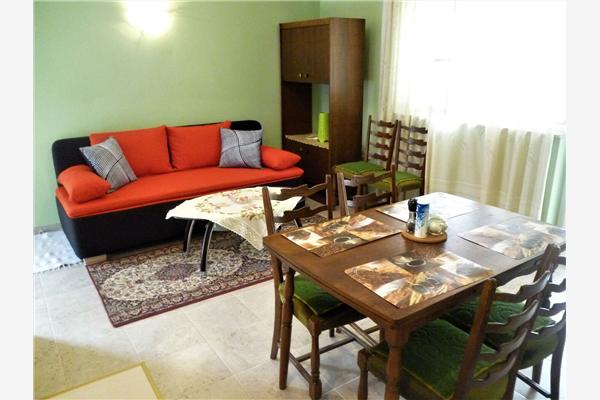 Apartment A5, for 5 persons