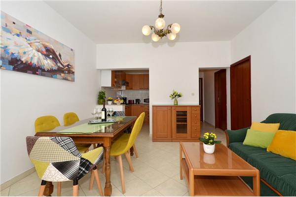 Apartment A1, for 6 persons